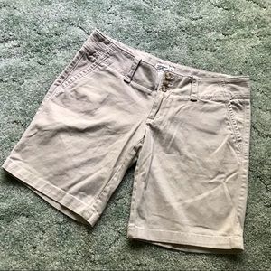 American Eagle Outfitters Tan Bermuda Shorts Classic Style